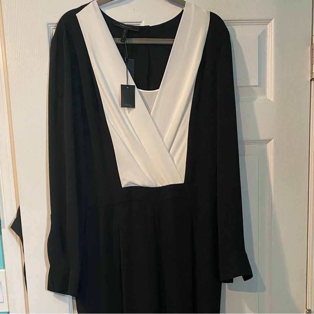 BCBGMaxAzria Black and White Wide Leg Jumpsuit V-neck Bishop Sleeve